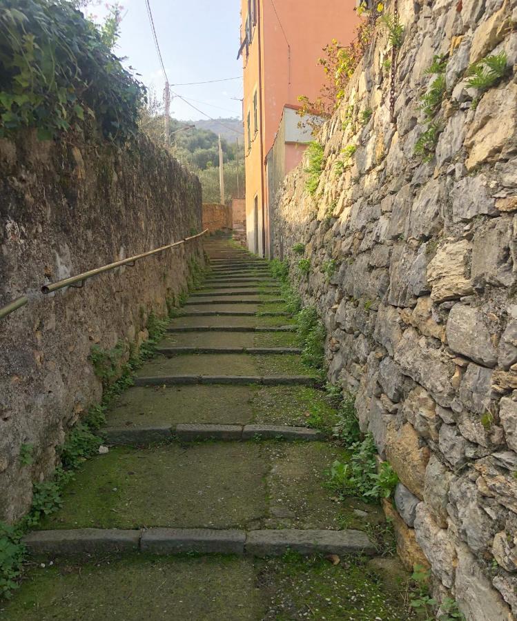 Apartament La Magia Nel Borgo Fezzano  Zewnętrze zdjęcie