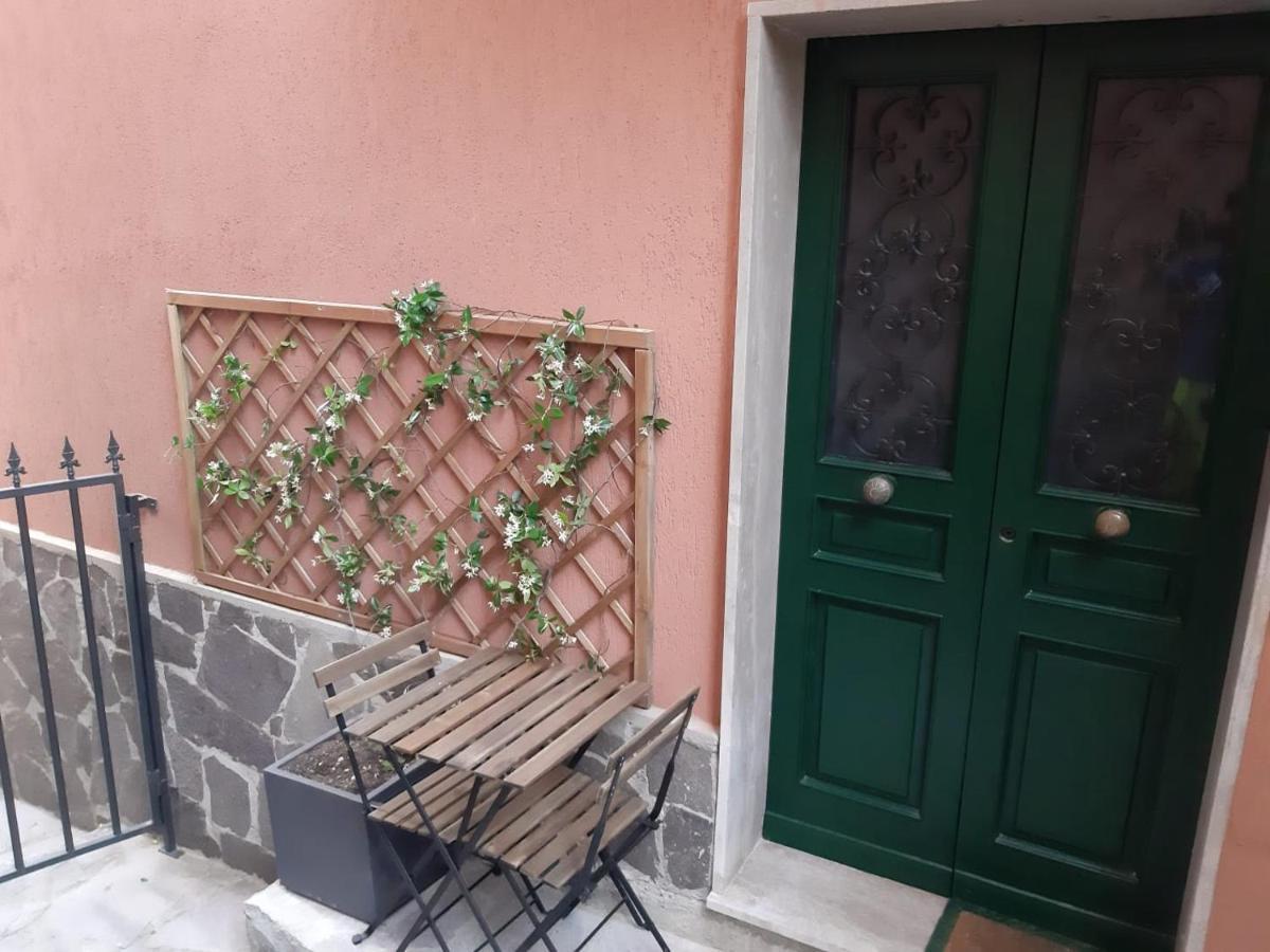Apartament La Magia Nel Borgo Fezzano  Zewnętrze zdjęcie