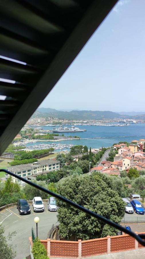 Apartament La Magia Nel Borgo Fezzano  Zewnętrze zdjęcie