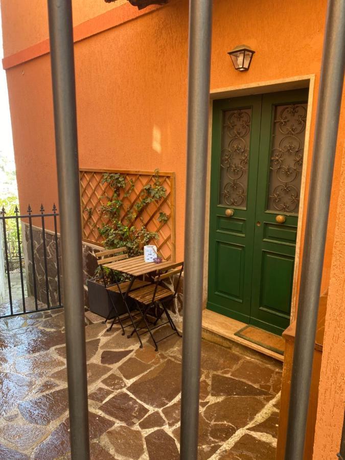 Apartament La Magia Nel Borgo Fezzano  Zewnętrze zdjęcie